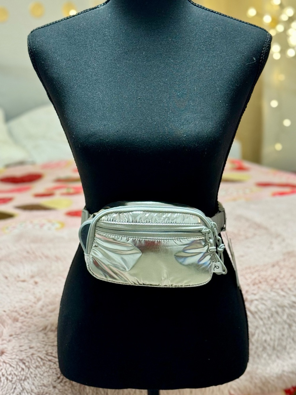 Art Class Silver Metallic Belt Bag Fanny Pack Crossbody Adjustable Waist Bag NWT